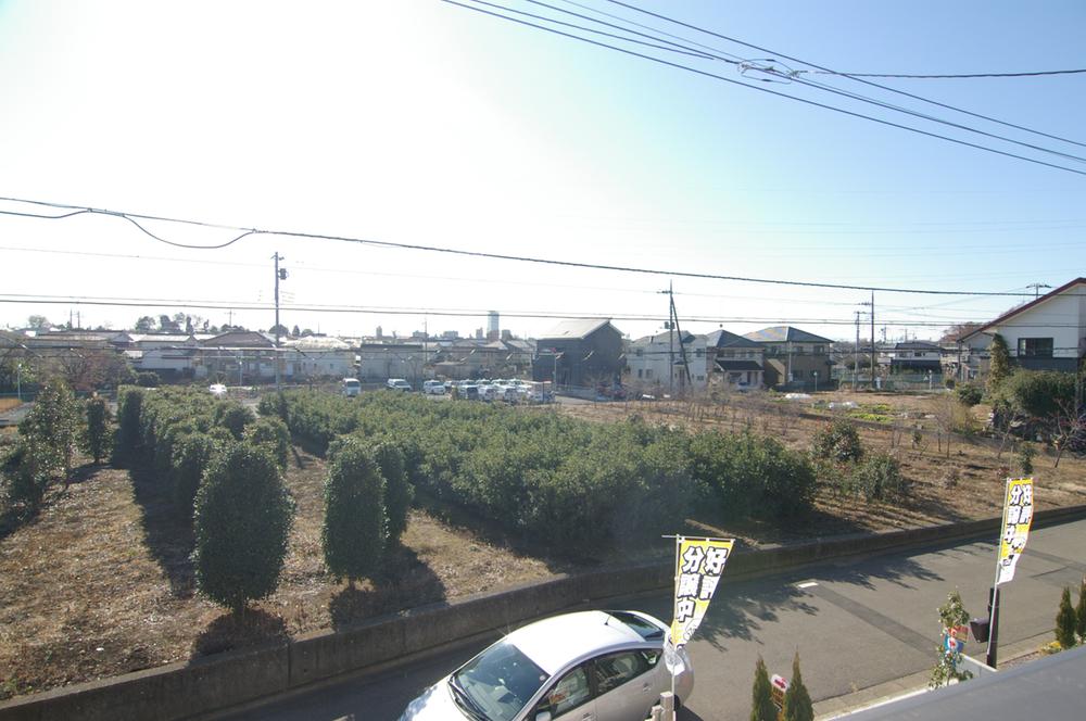 View photos from the dwelling unit. View from the site (December 2013) Shooting