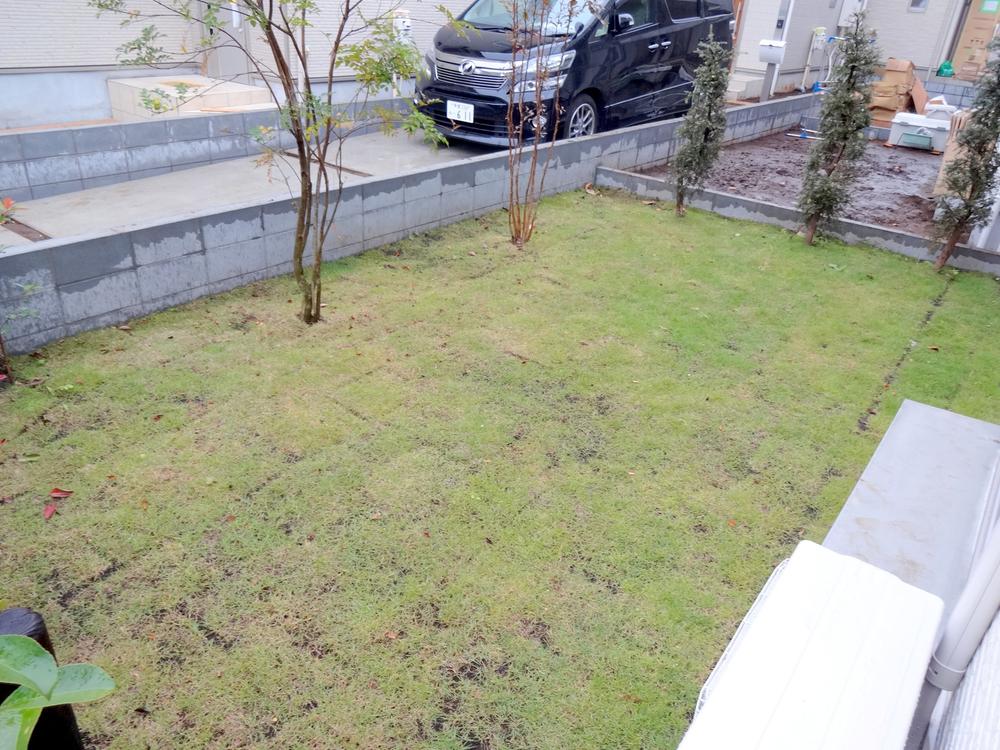 Garden. Local (11 May 2013) Shooting