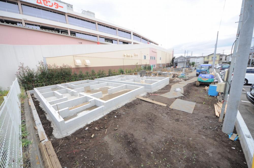 Local appearance photo. Local (11 May 2013) Shooting