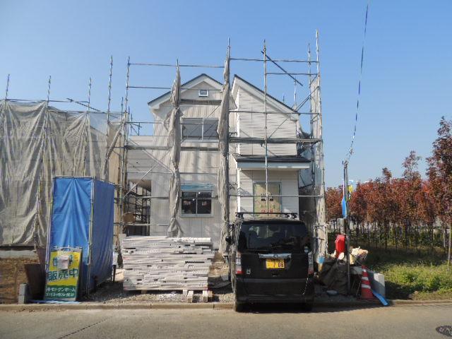 Local appearance photo. Local (11 May 2013) Shooting