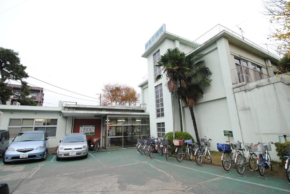 Hospital. Ryokufuso to the hospital 640m