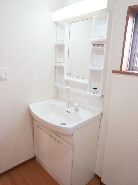 Wash basin, toilet. Higashimurayama Fujimi 4-chome Building 2 Washroom