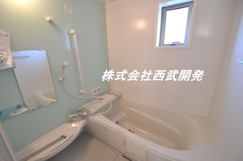 Same specifications photo (bathroom). Same specification bathroom (panel color, etc. may vary)