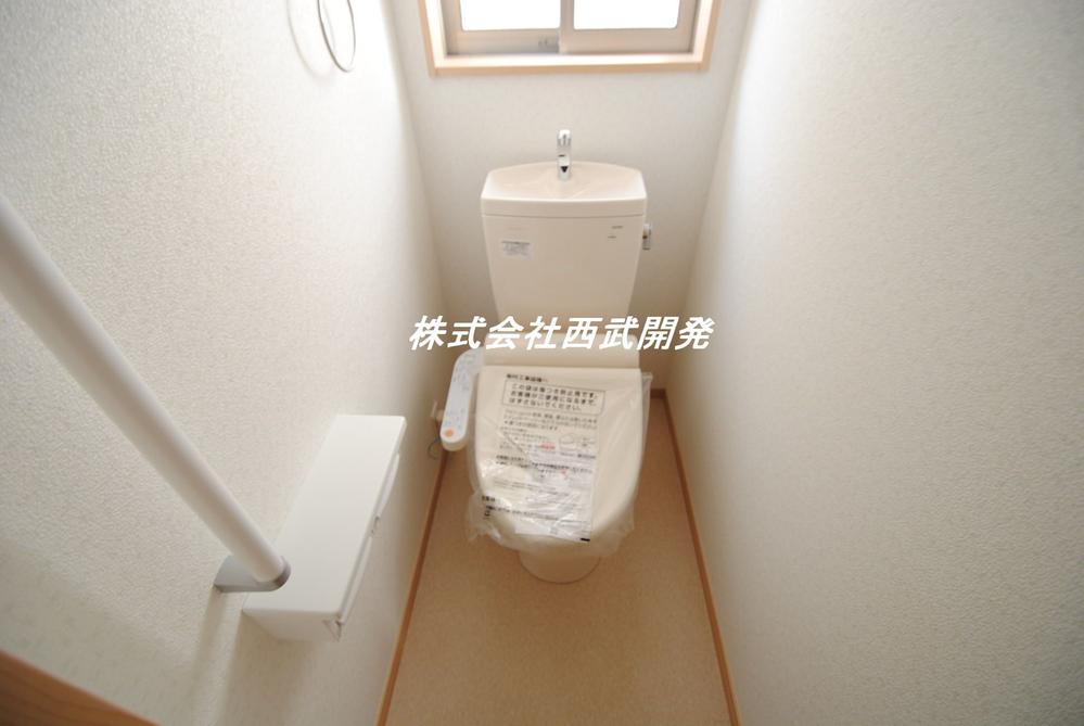 Same specifications photos (Other introspection). (1 ・ 2 Building toilet) same specification wallpaper, Floor coverings, etc. are subject to change. 