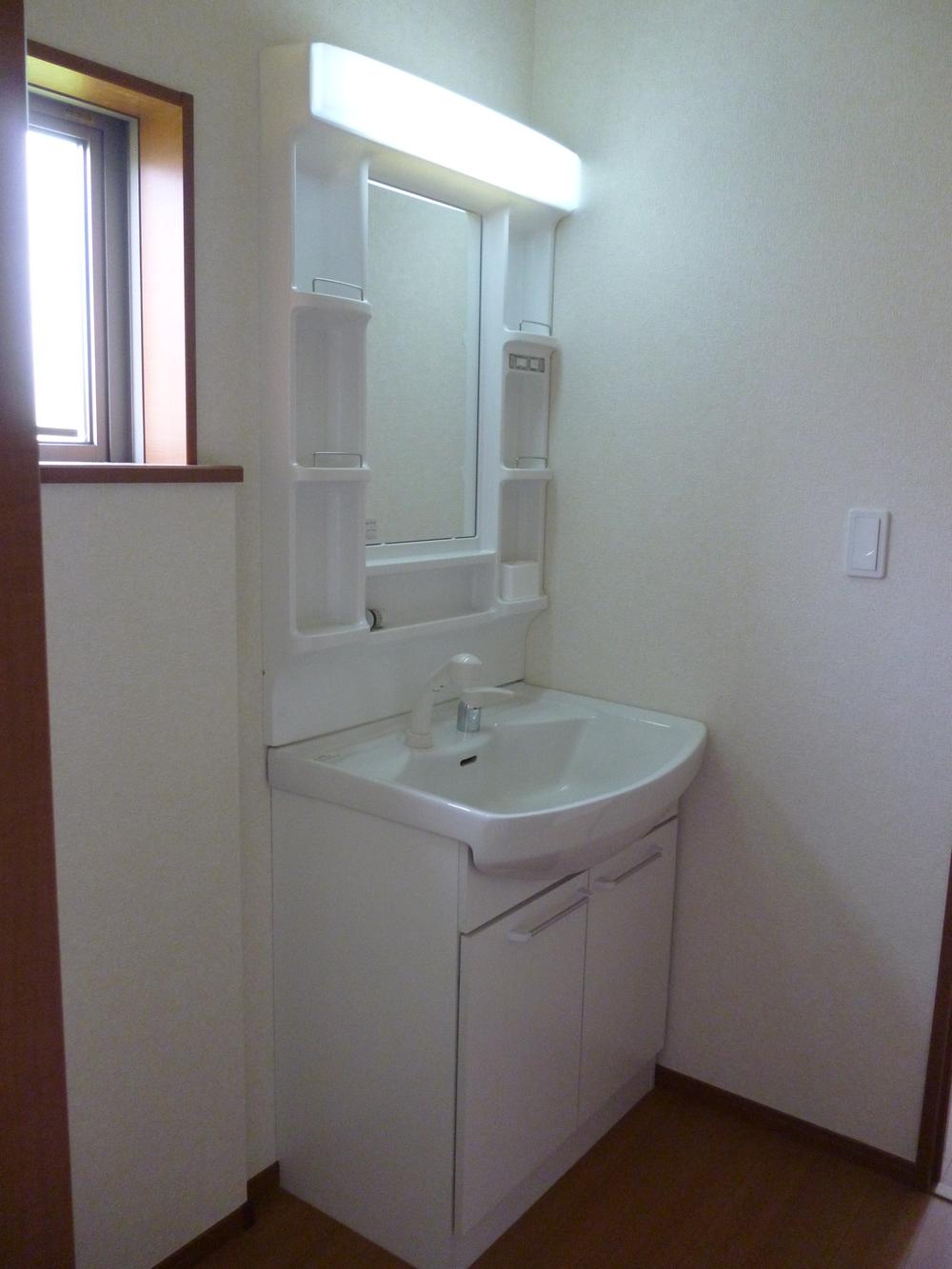 Same specifications photos (Other introspection). Washroom same specifications :( seller construction cases)