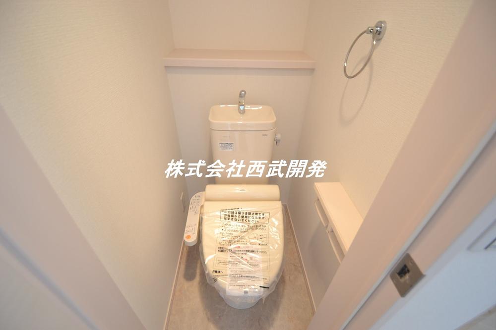 Same specifications photos (Other introspection). (1 ・ 2 Building) same specification toilet