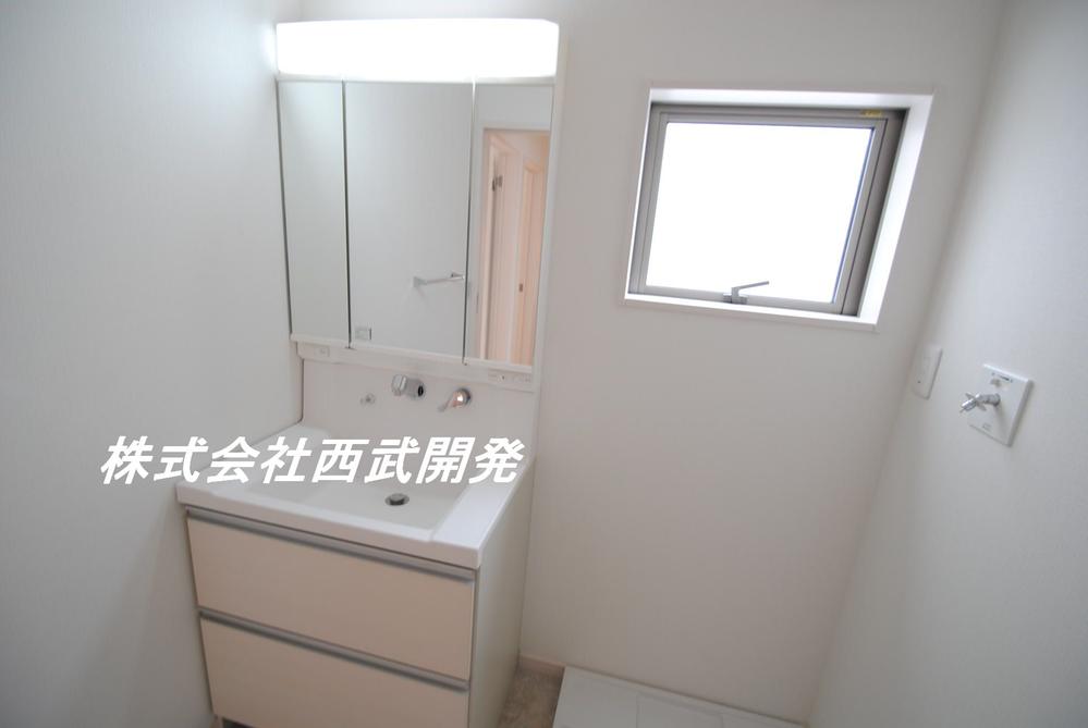 Same specifications photos (Other introspection). (1 Building) same specification vanity (panel color, etc. may vary)