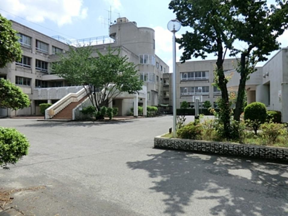 Junior high school. It higashimurayama stand Higashimurayama 1398m until the seventh junior high school