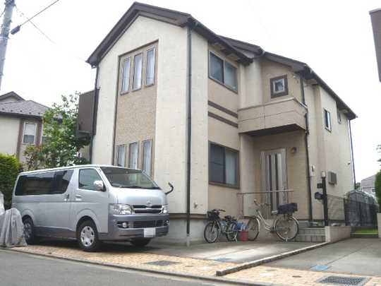 Local appearance photo. The building is the appearance. Heisei 15 years April architecture.