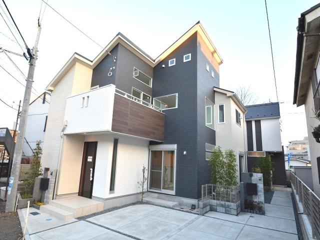 Local appearance photo. We building completed! 