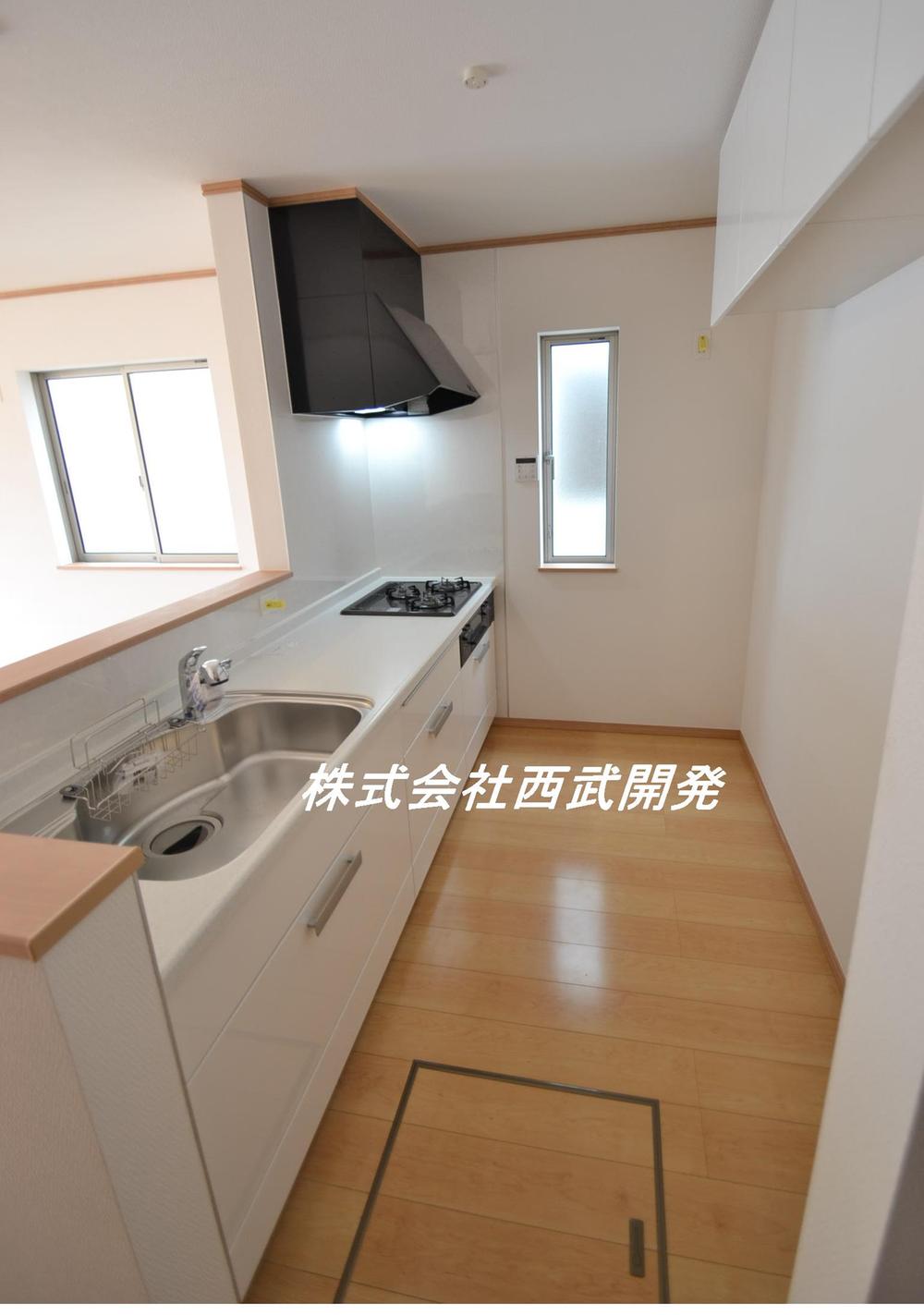 Same specifications photo (kitchen). CD Building same specification kitchen