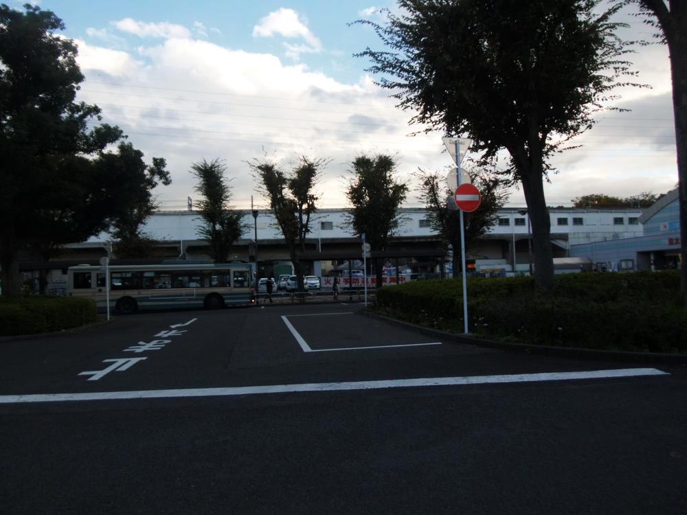 station. Higashiyamatoshi