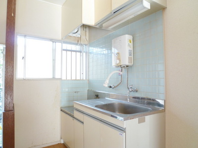 Kitchen. Gas stove installation Allowed