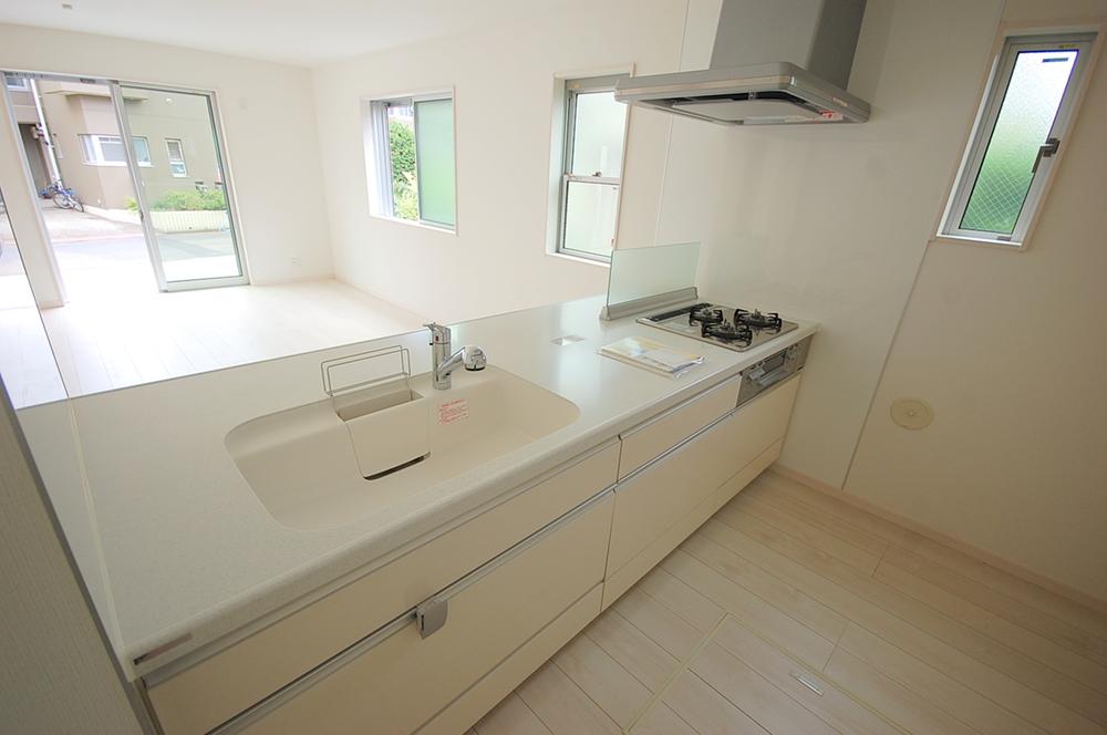 Same specifications photo (kitchen). Example of construction