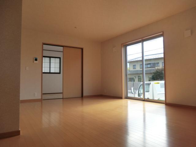 Living. 5 Building LDK of