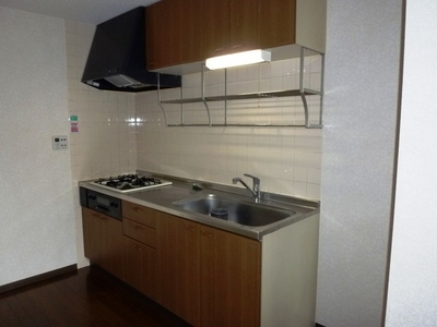 Kitchen. System kitchen! 3-burner stove, With grill