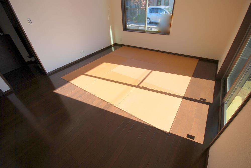 Non-living room. Local (11 May 2013) Shooting