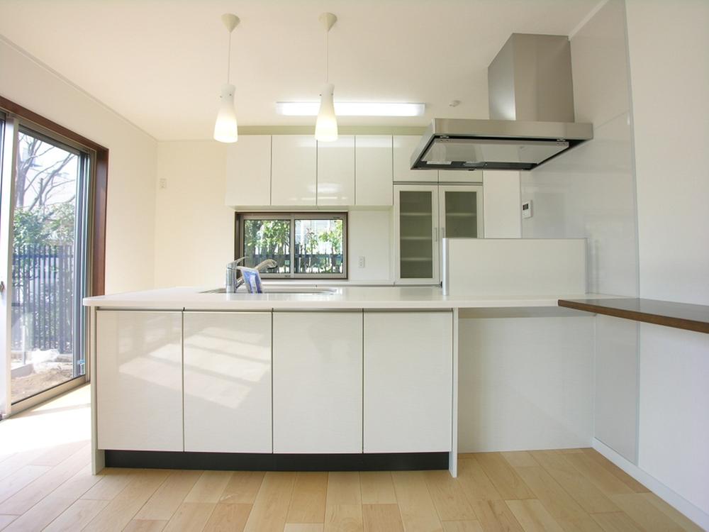 Same specifications photo (kitchen). Storage rich counter kitchen (same specifications) ◆ Co., the housing market ◆
