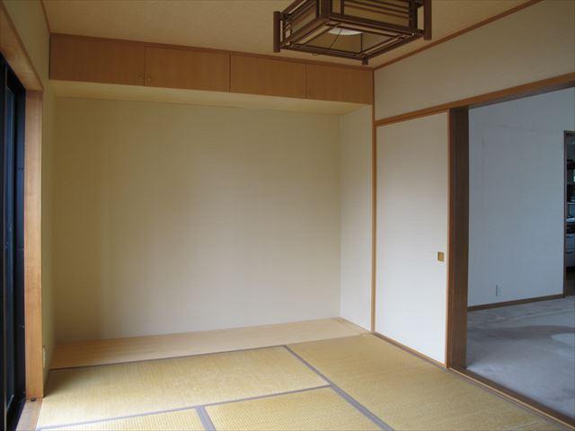 Non-living room. The second floor is a Japanese-style room 6.5 quires.