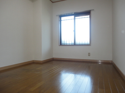 Living and room. Western-style 6 Pledge!