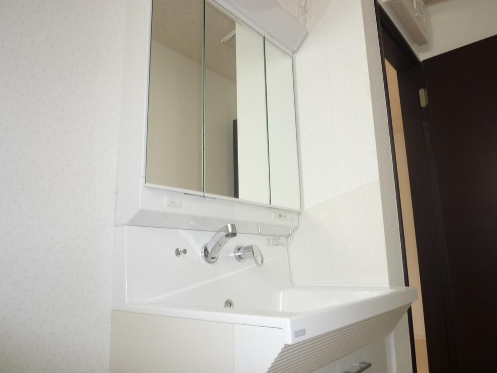 Same specifications photos (Other introspection). Same specifications