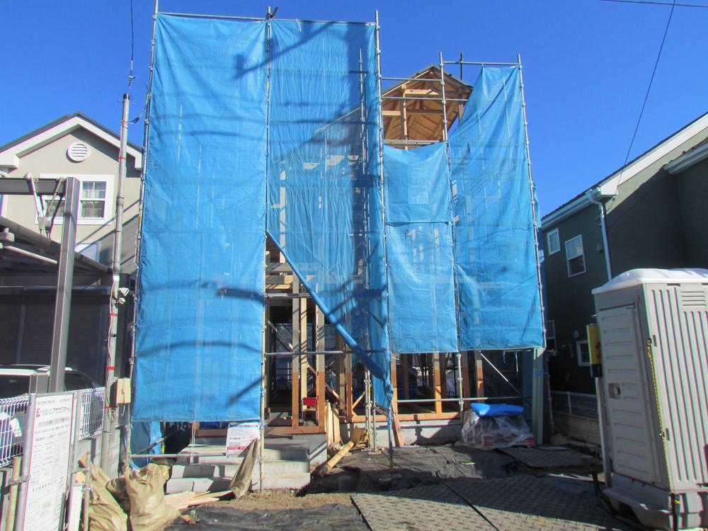 Local appearance photo. Local (11 May 2013) Shooting