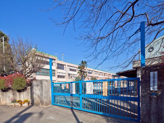 Primary school. Higashiyamato Municipal fifth to elementary school 481m