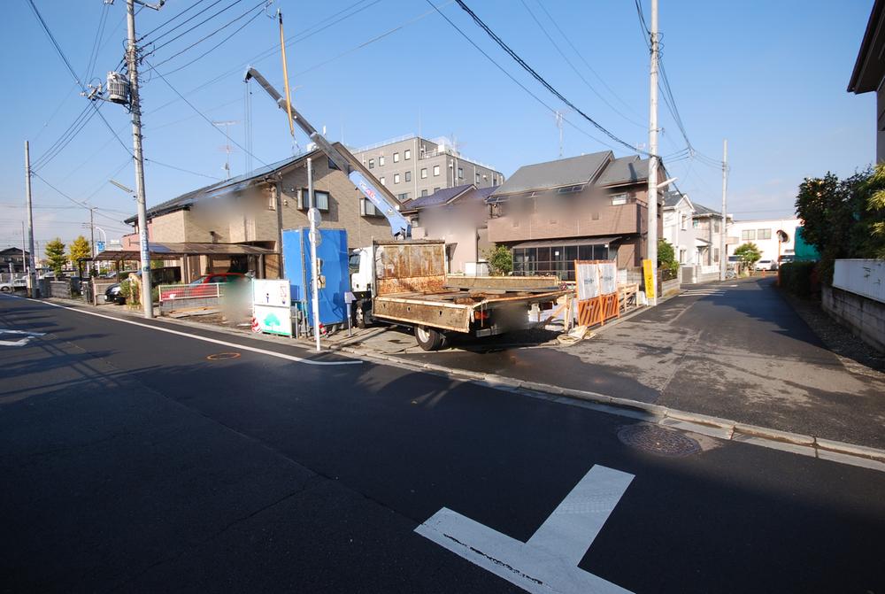 Local photos, including front road. Local (11 May 2013) Shooting