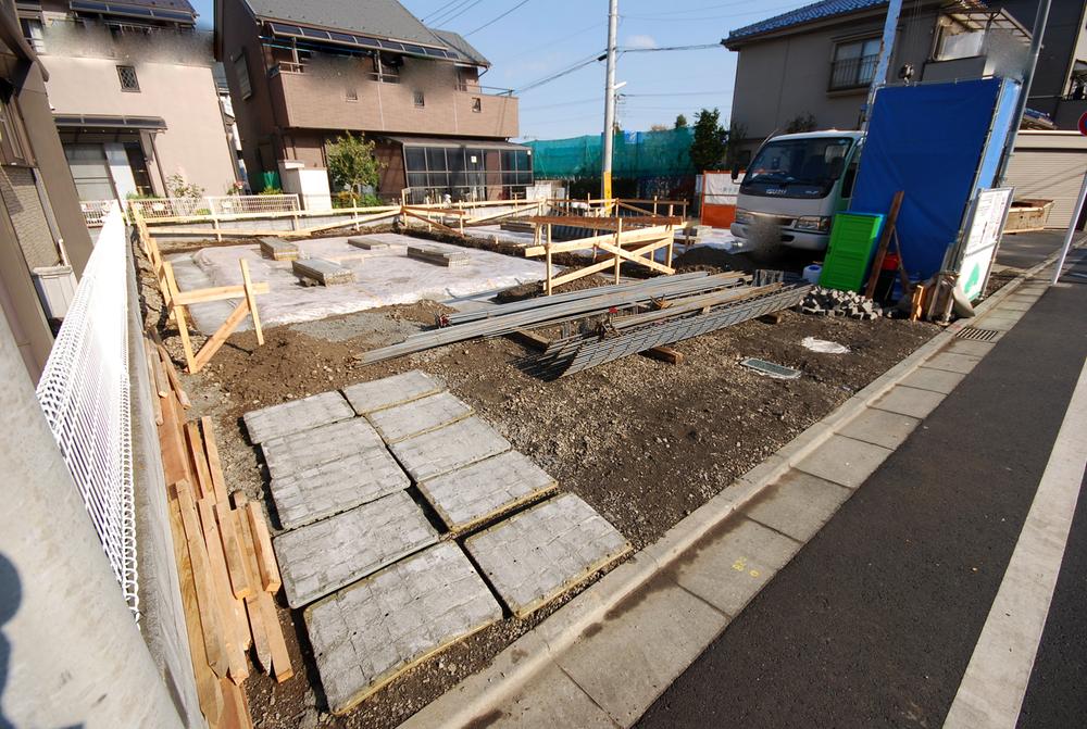 Local appearance photo. Local (11 May 2013) Shooting