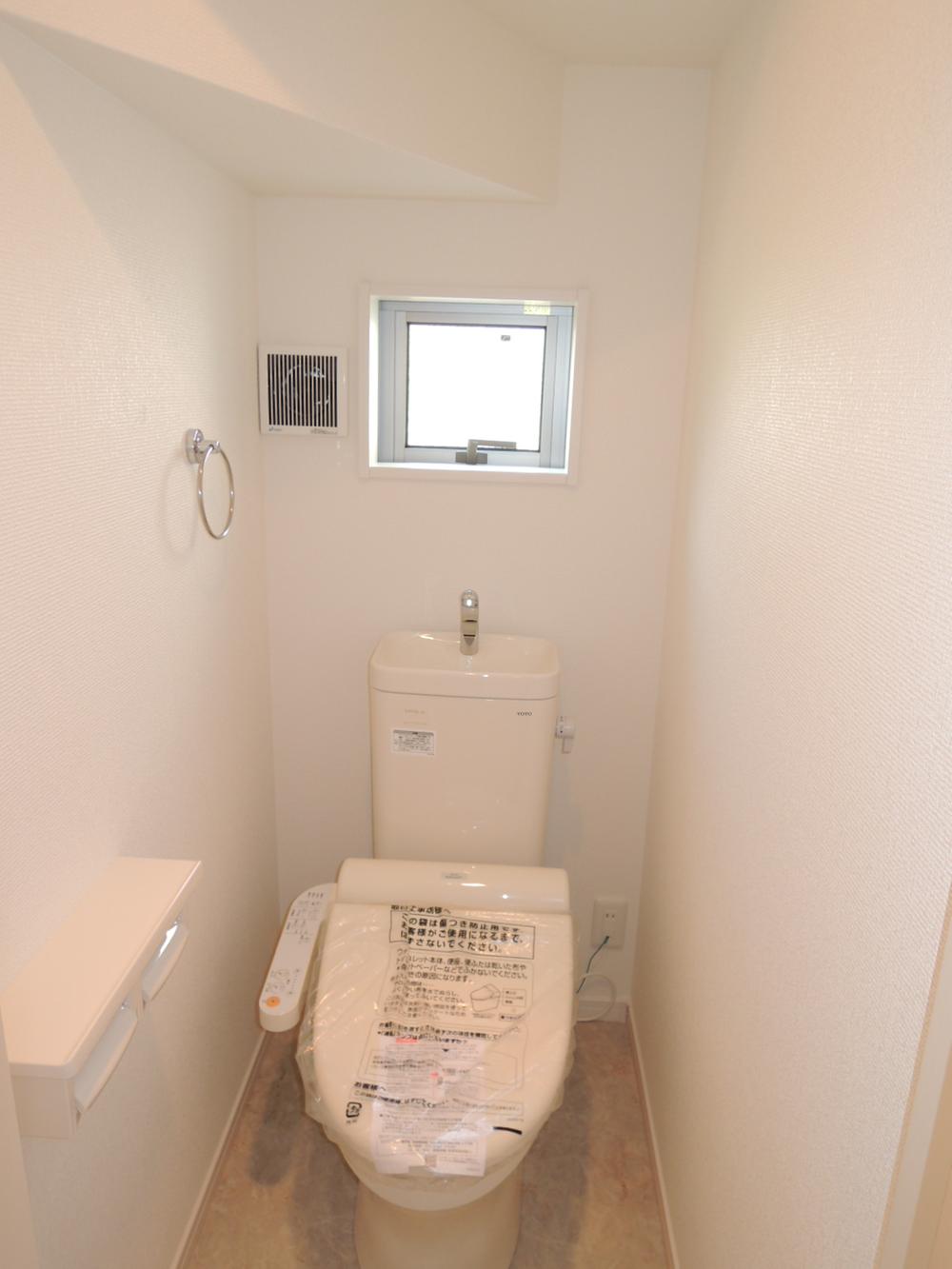 Same specifications photos (Other introspection). Toilet (same specifications)