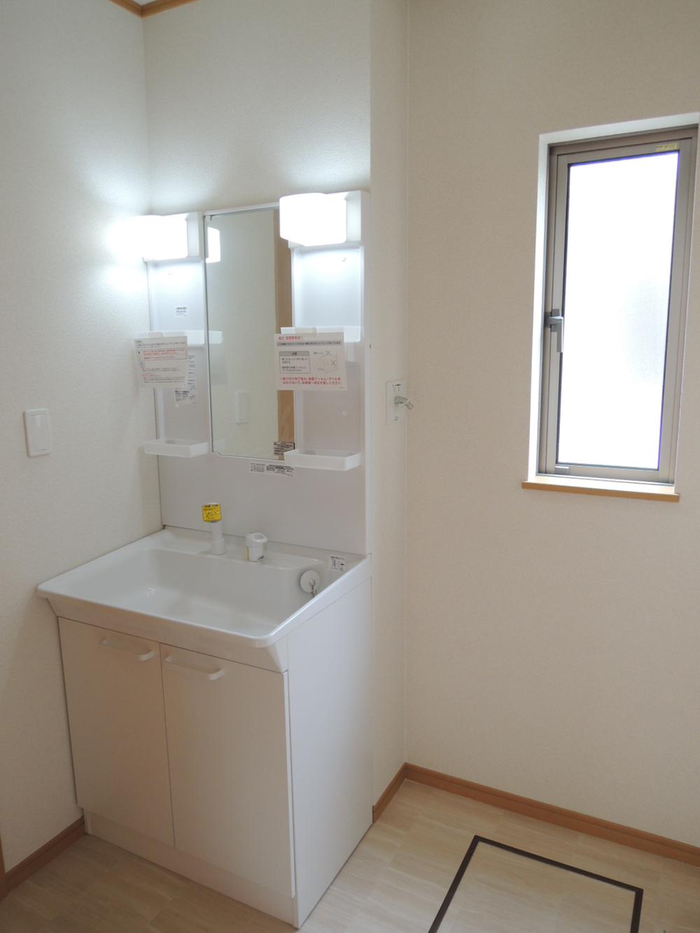 Same specifications photos (Other introspection). Washroom (same specifications)