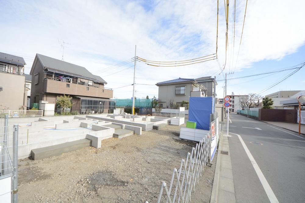 Local appearance photo. Currently under construction. March will be completed in 2014 Local (12 May 2013) Shooting