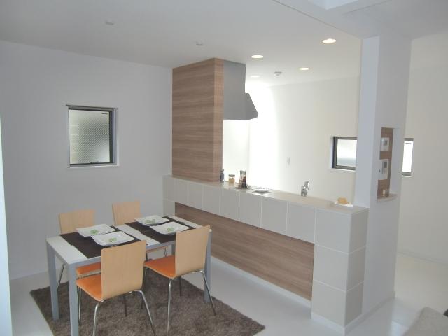 Living. Indoor (March 2013) Shooting ◇ ◆ Co., the housing market ◆ ◇