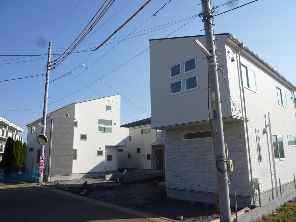 Local appearance photo. Local (11 May 2013) Shooting