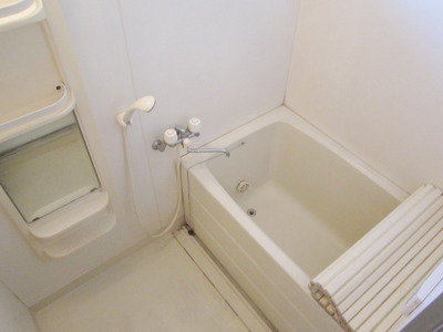 Bath.  ☆ Spacious bathroom ☆