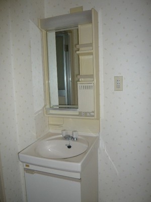 Washroom. Washroom
