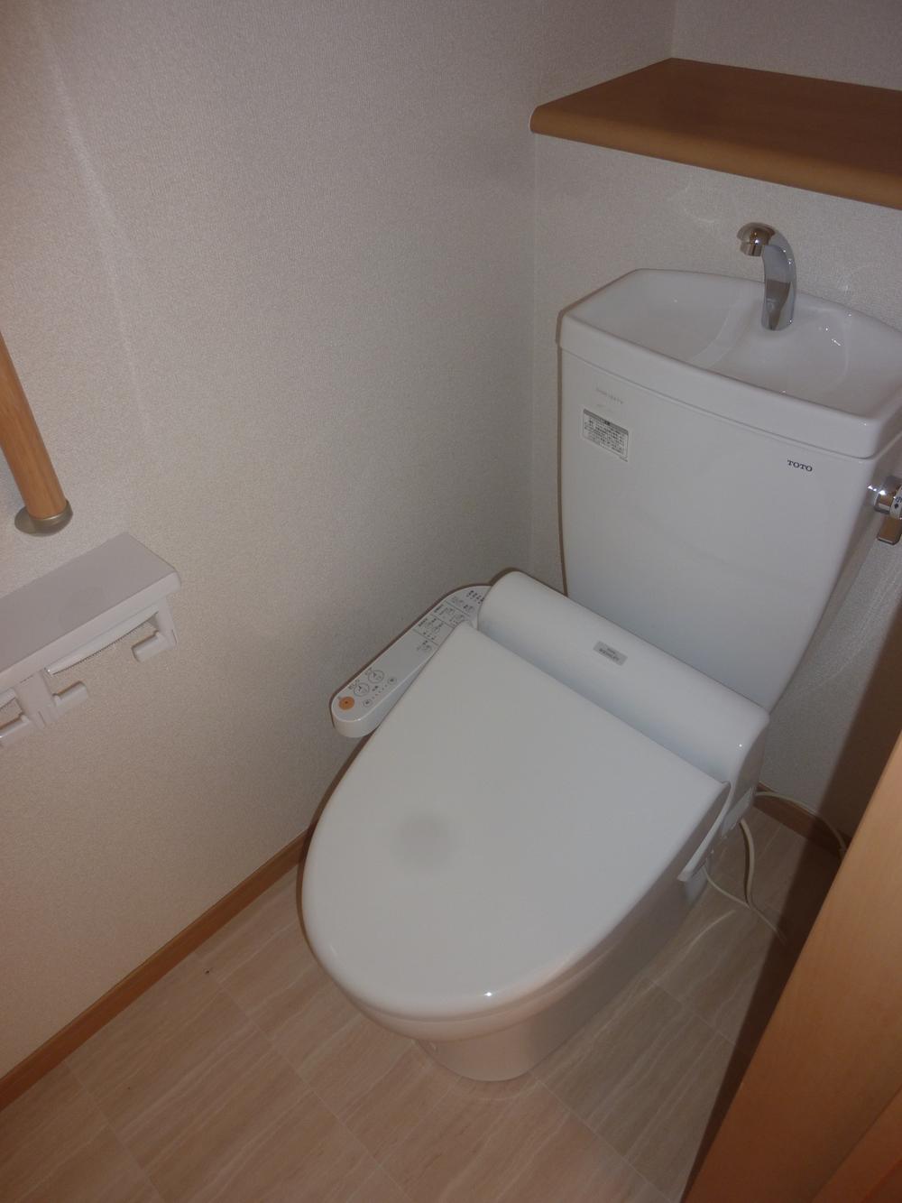 Toilet. Seller enforcement example