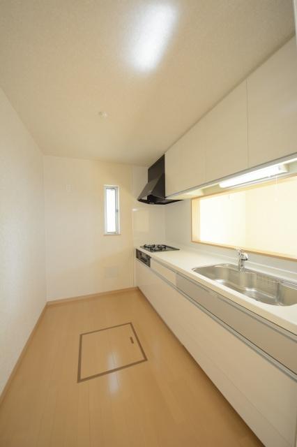 Kitchen. Building 3 Face-to-face kitchen