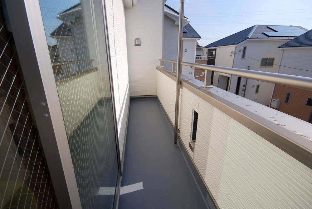 Balcony. Indoor (11 May 2013) Shooting