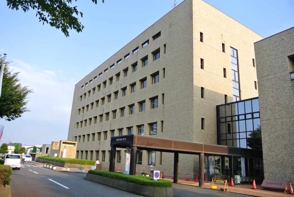 Government office. Higashiyamato 1600m to city hall