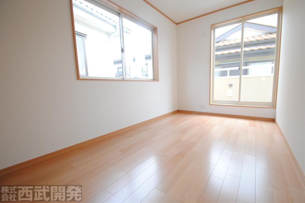 Non-living room. Western-style 5 Pledge