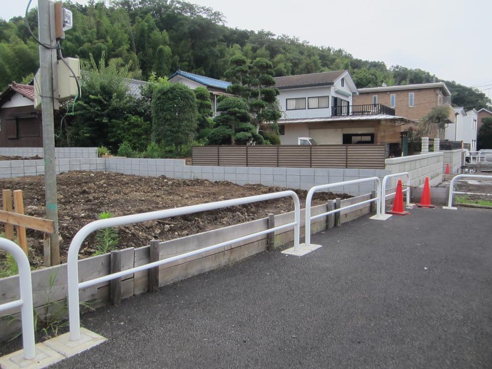 Local photos, including front road. Local (June 2013) Shooting