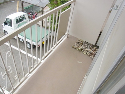 Balcony. balcony ・ Laundry Area