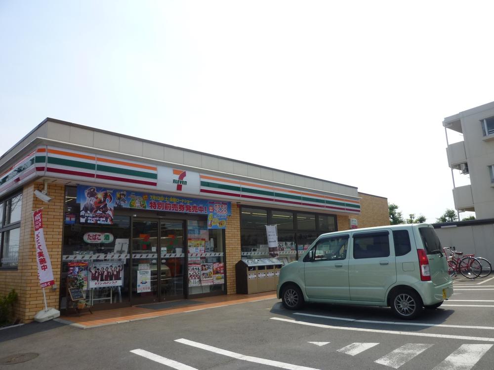 Convenience store. Seven-Eleven Higashiyamato 549m to Nara Bridge 6-chome
