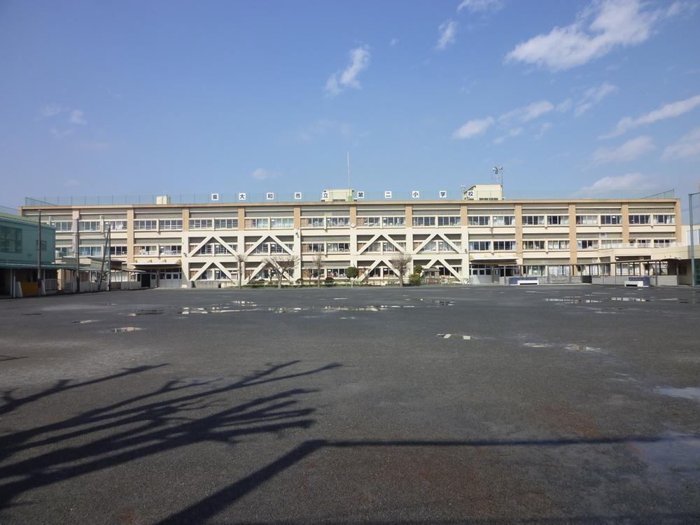 Primary school. Higashiyamato stand up to the second elementary school 823m