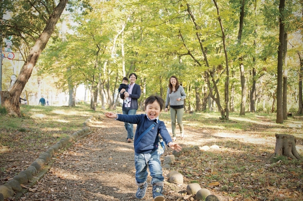 "Many green, Since the park is a lot, The parenting I feel that it is a very good environment "(Papa) is a" children's house include the program to play with children of the same age, By participating in it, Mom friend also was able to a lot "(Mama) ※ Kurokawa clear stream park