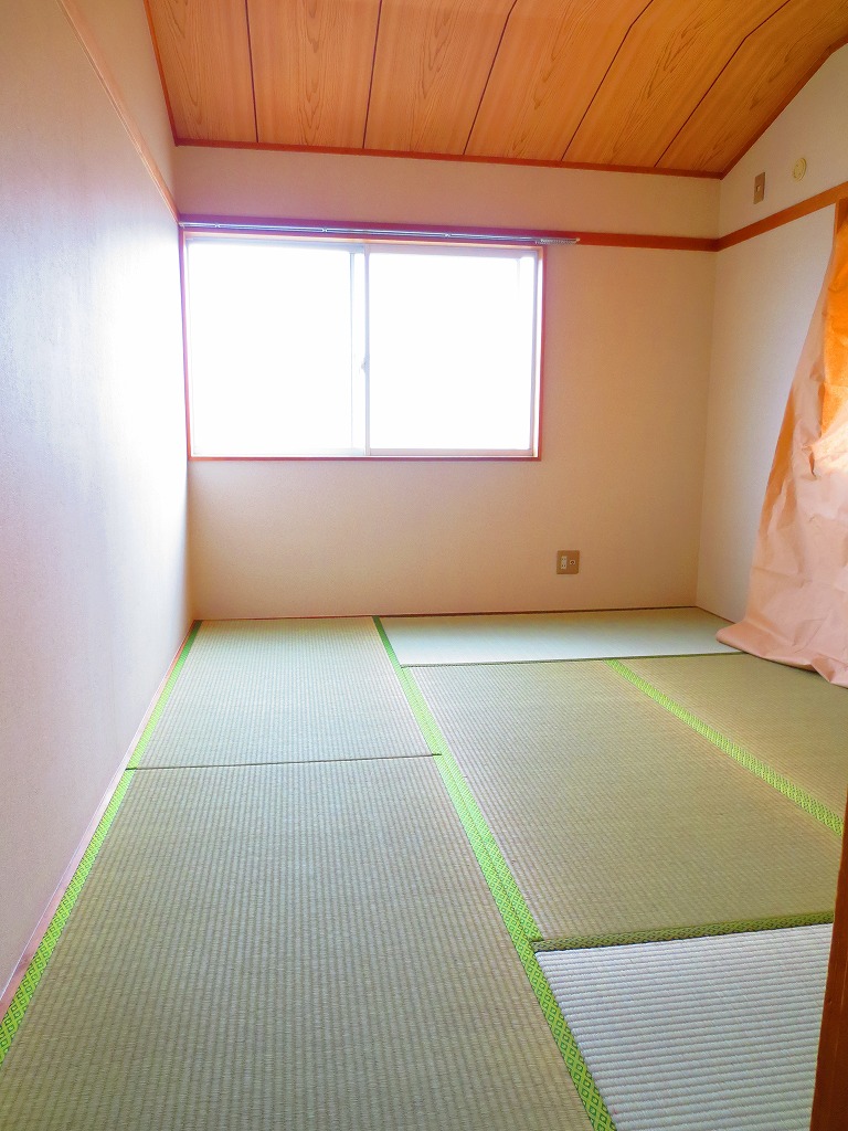 Living and room. Presence of mind is a tatami room