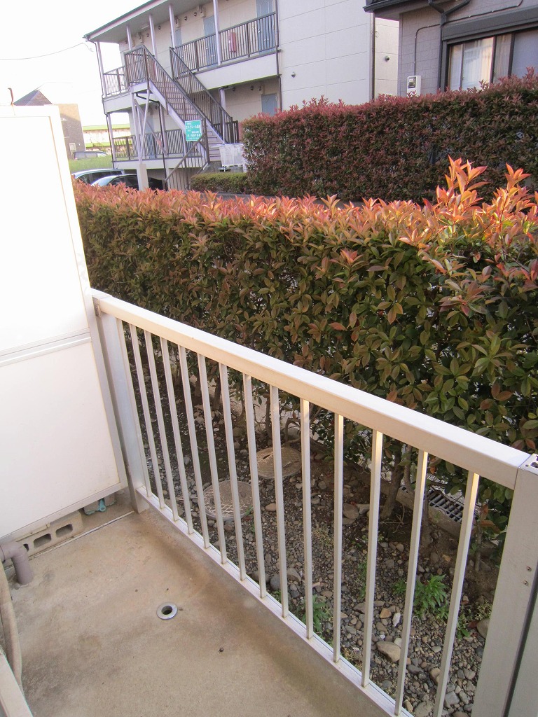 Balcony. Because the lattice type ventilation ・ Day is the incorporation easy