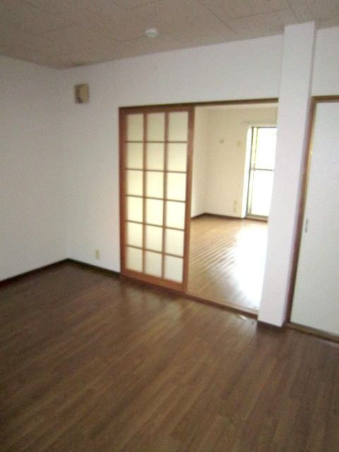 Living and room. Partition with sliding door