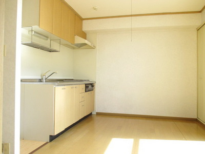 Living and room. Place refrigerator, Put cupboard, Place dining table ・  ・  ・ (